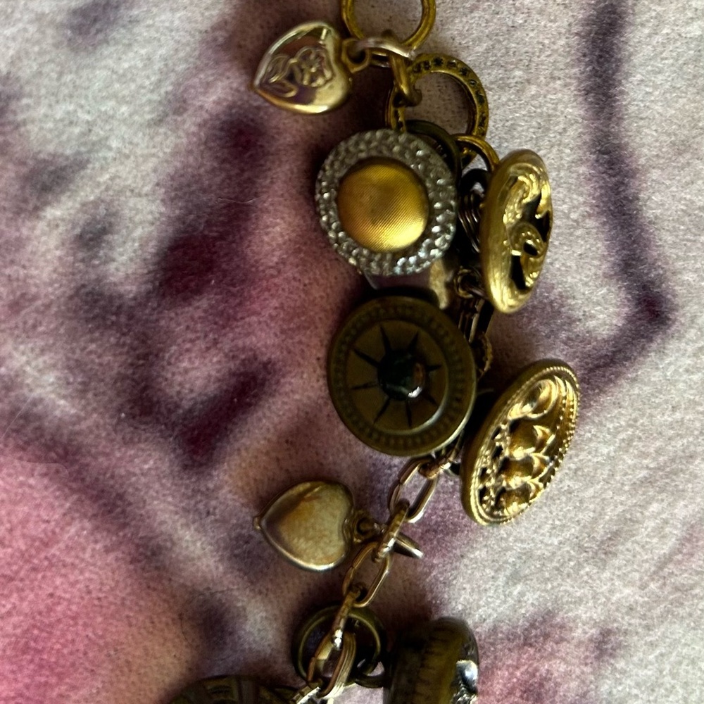 ANTIQUE VINTAGE BUTTON CHARM BRACELET